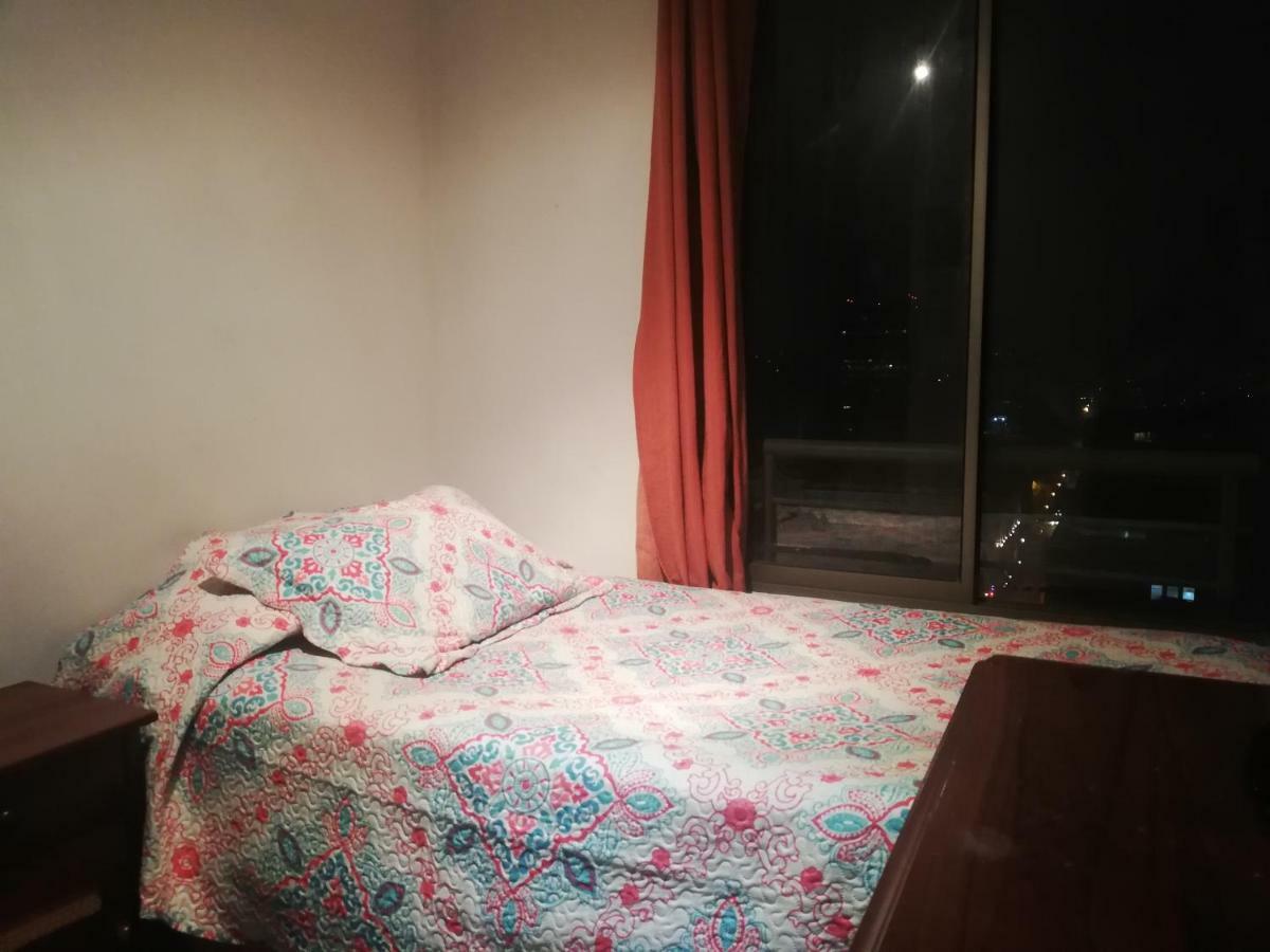 Una Habitacion Privada Con Bano Privado En Centro Historico Сантьяго Экстерьер фото