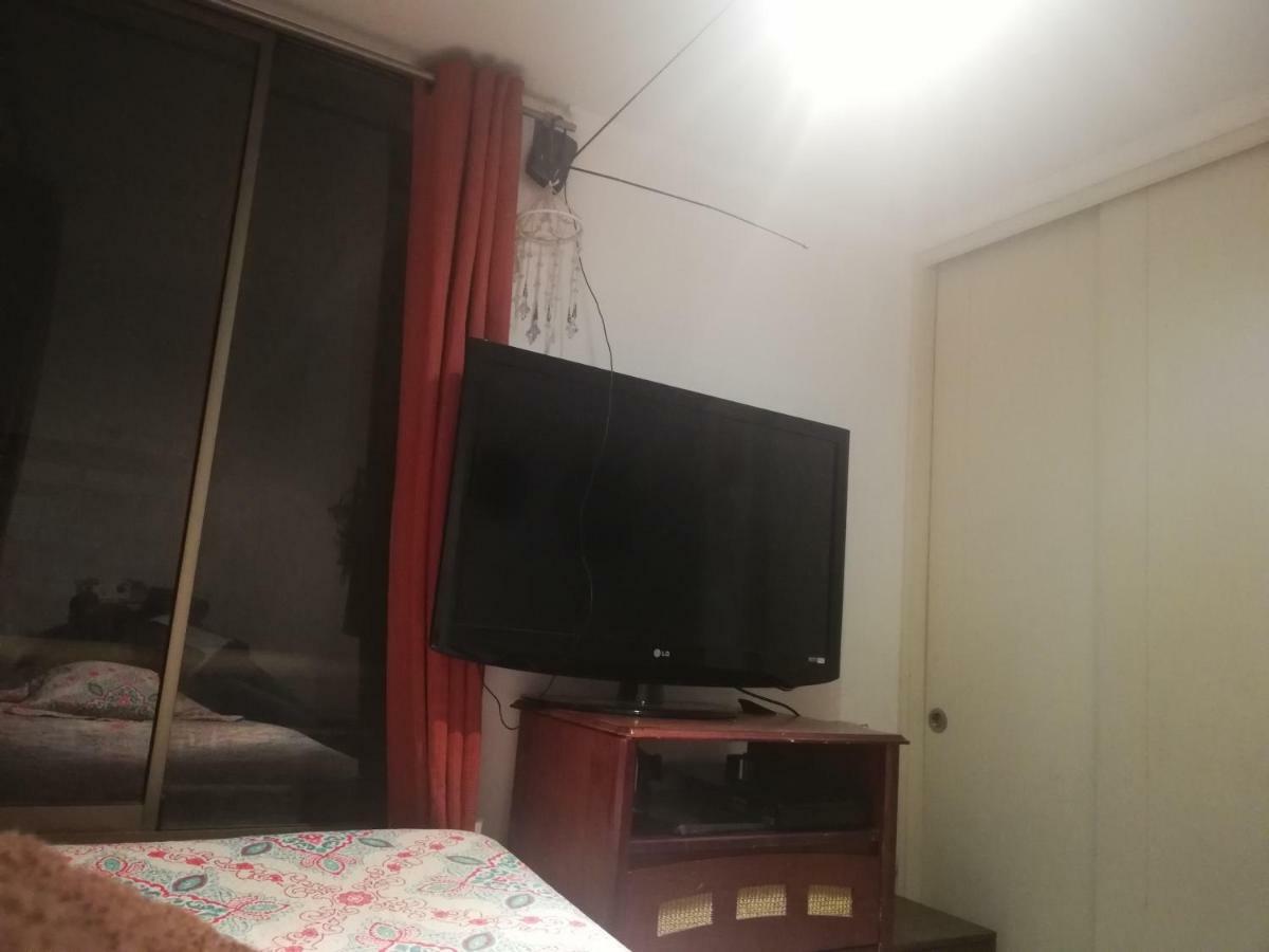 Una Habitacion Privada Con Bano Privado En Centro Historico Сантьяго Экстерьер фото